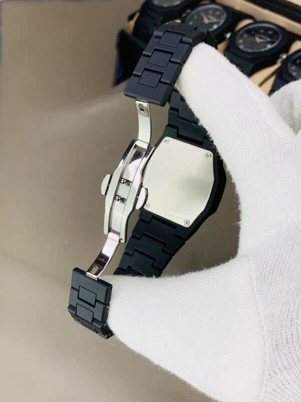 WhatsApp Image 2025-07-31 at 12.58.30_610e2ba8 Arabic Black Watch