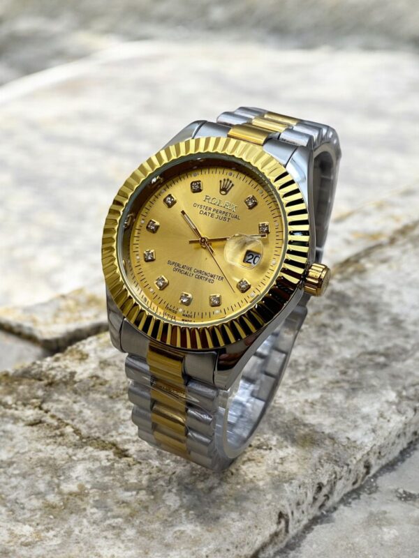 WhatsApp Image 2025-12-18 at 12.04.45 AM4 Rolex (true tone)